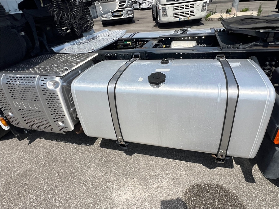 Tegljač Iveco AS440S46T/P: slika 10