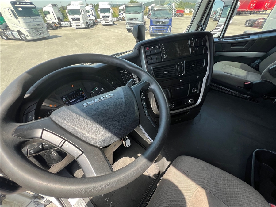 Tegljač Iveco AS440S46T/P: slika 17