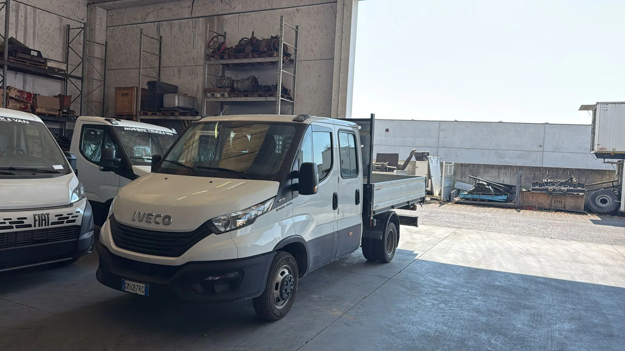 Dostavno vozilo kiper IVECO DAILY 35C16 DOPPIA CABINA RIBALTABILE TRILATERALE 3.0: slika 1