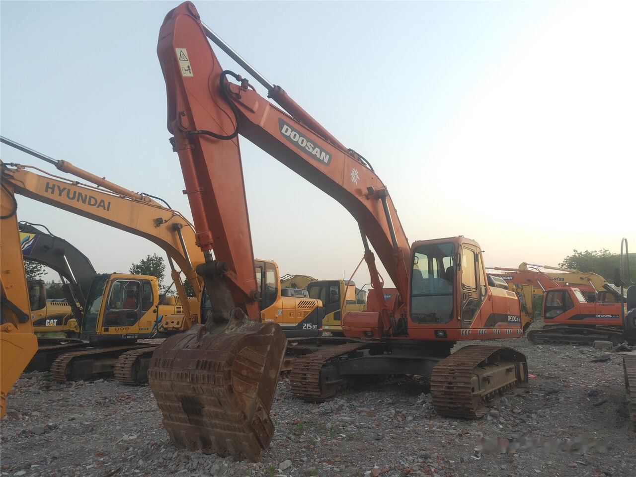 Doosan DH300LC-7 - Bager guseničar: slika 3 Doosan DH300LC-7 - Bager guseničar: slika 3
