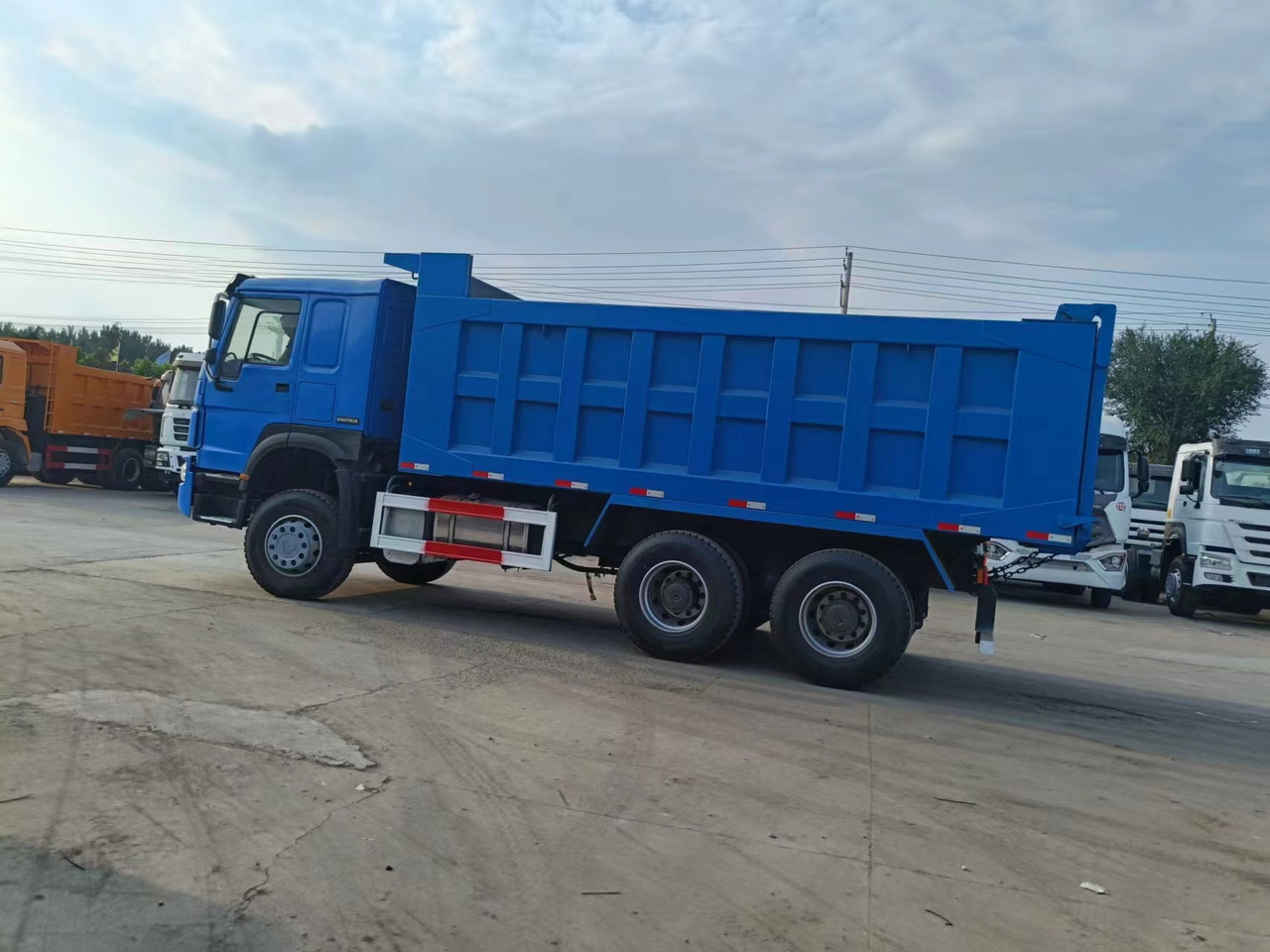 HOWO 371 6X4 - Istovarivač: slika 5 HOWO 371 6X4 - Istovarivač: slika 5