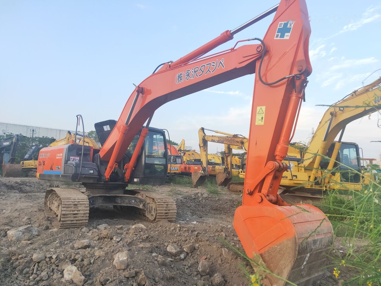 Hitachi ZX210 - Bager guseničar: slika 4 Hitachi ZX210 - Bager guseničar: slika 4