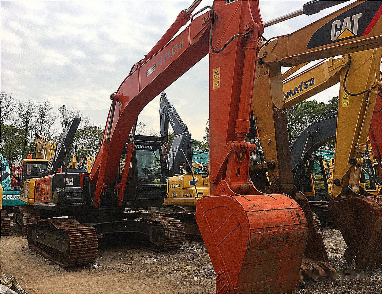 Hitachi ZX240-3G - Bager guseničar: slika 5 Hitachi ZX240-3G - Bager guseničar: slika 5