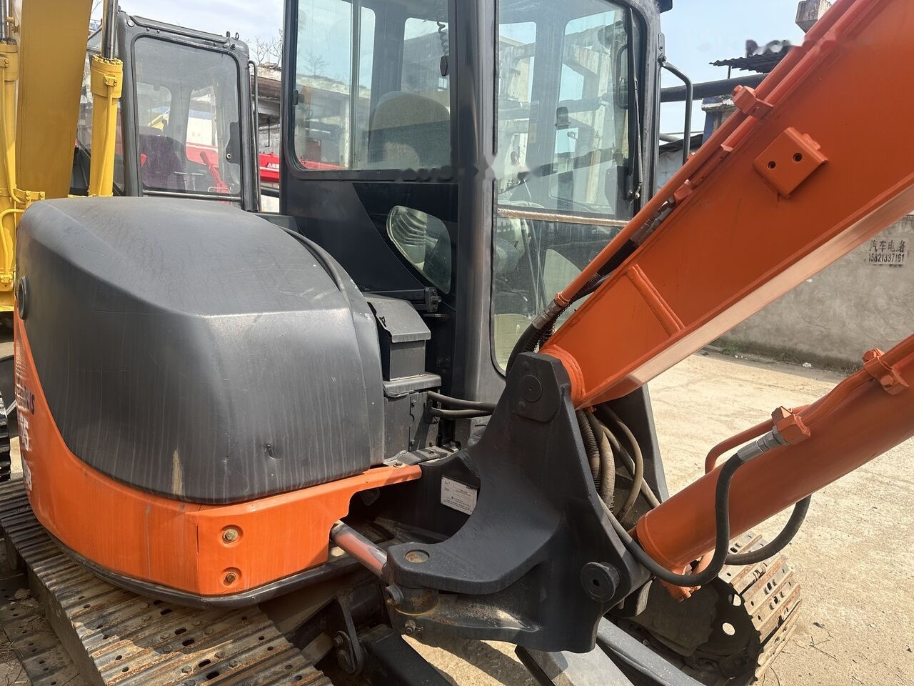 Hitachi ZX65 - Mini bager: slika 4 Hitachi ZX65 - Mini bager: slika 4