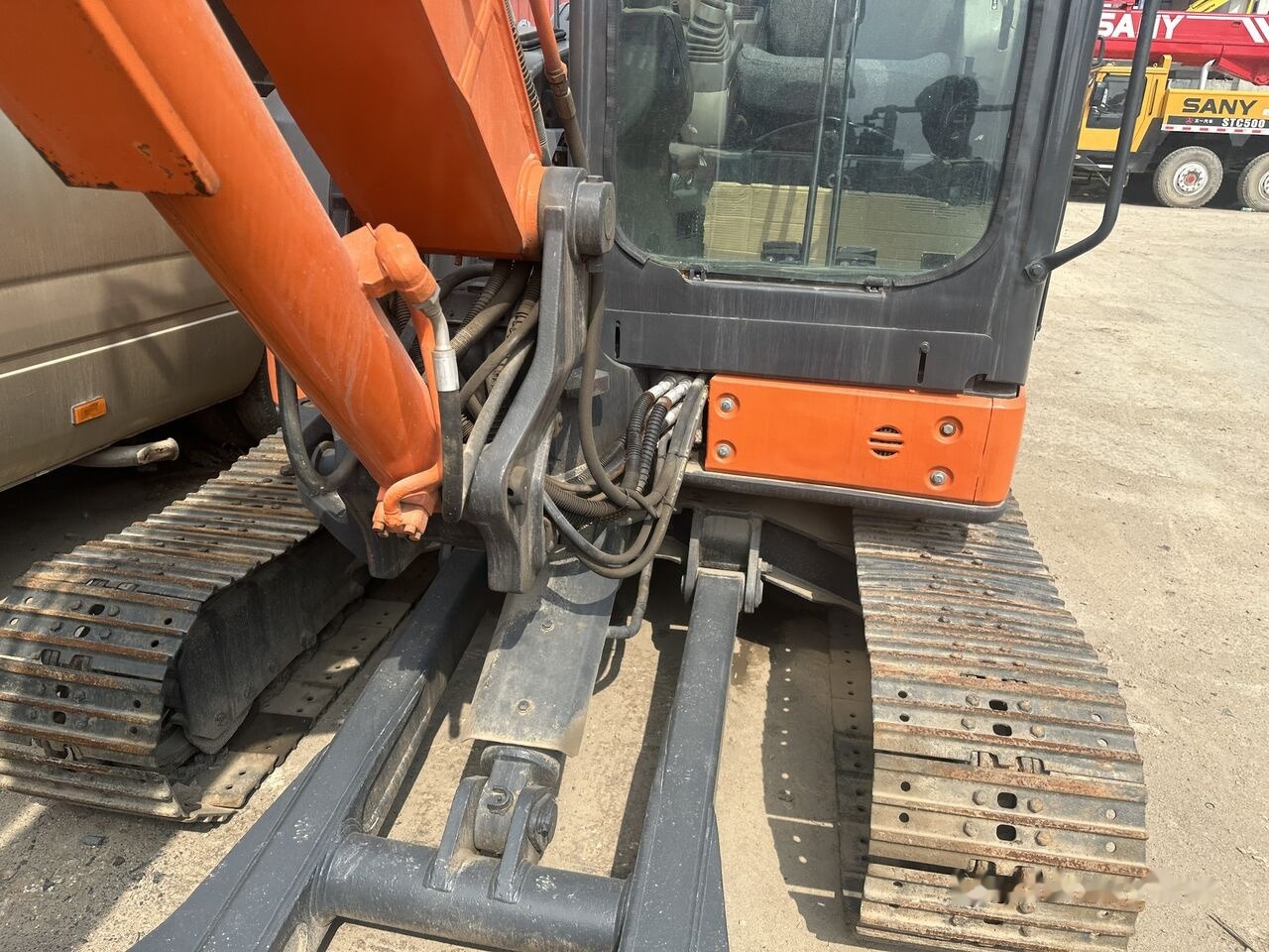 Hitachi ZX65 - Mini bager: slika 2 Hitachi ZX65 - Mini bager: slika 2