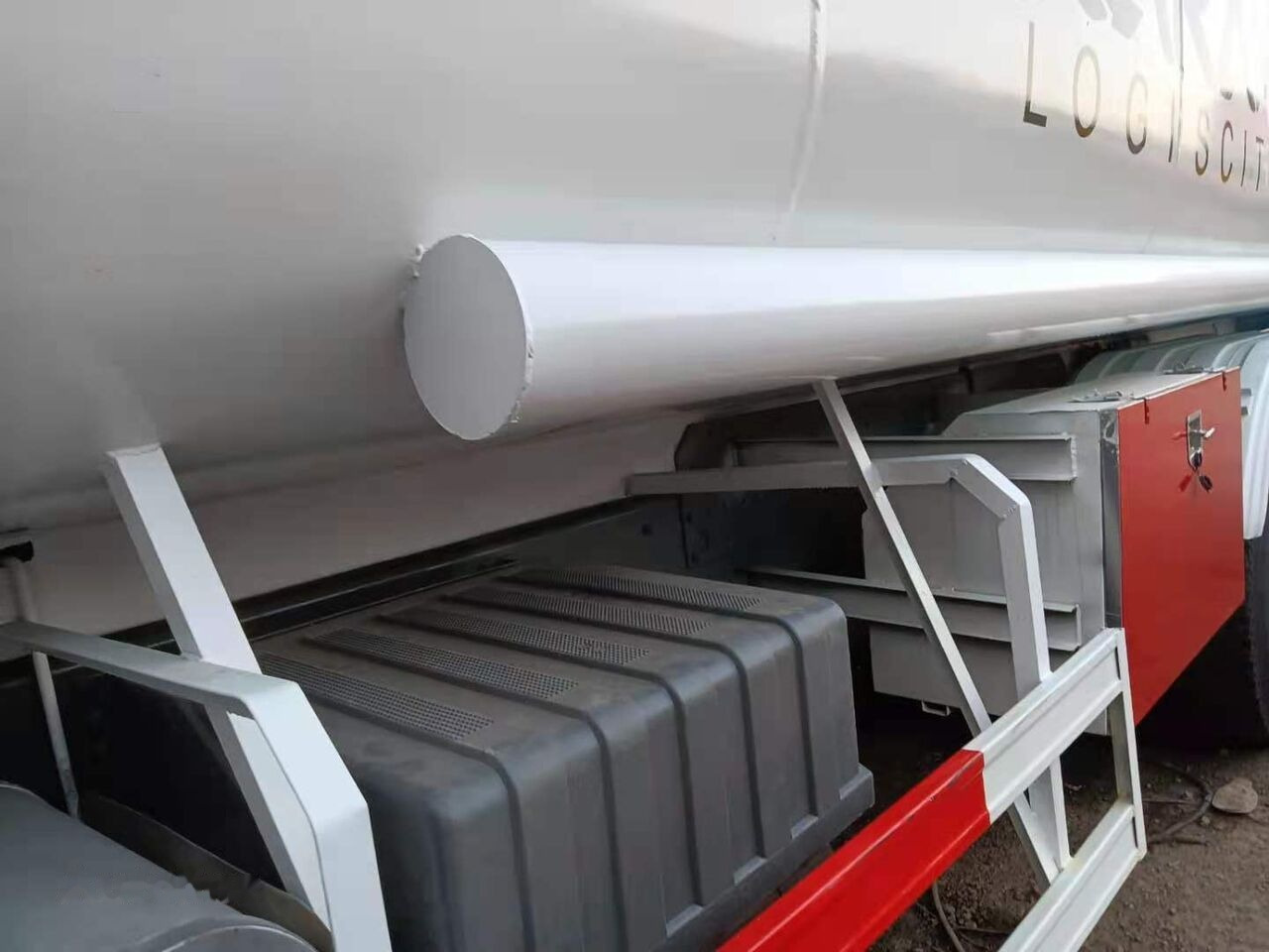 Howo 371 - Kamion cisterna: slika 5 Howo 371 - Kamion cisterna: slika 5