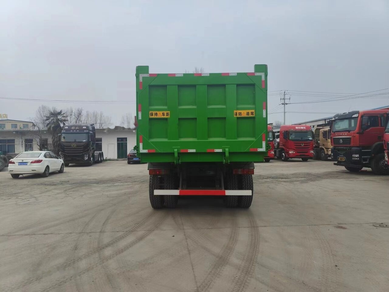 Howo G7W - Istovarivač: slika 3 Howo G7W - Istovarivač: slika 3