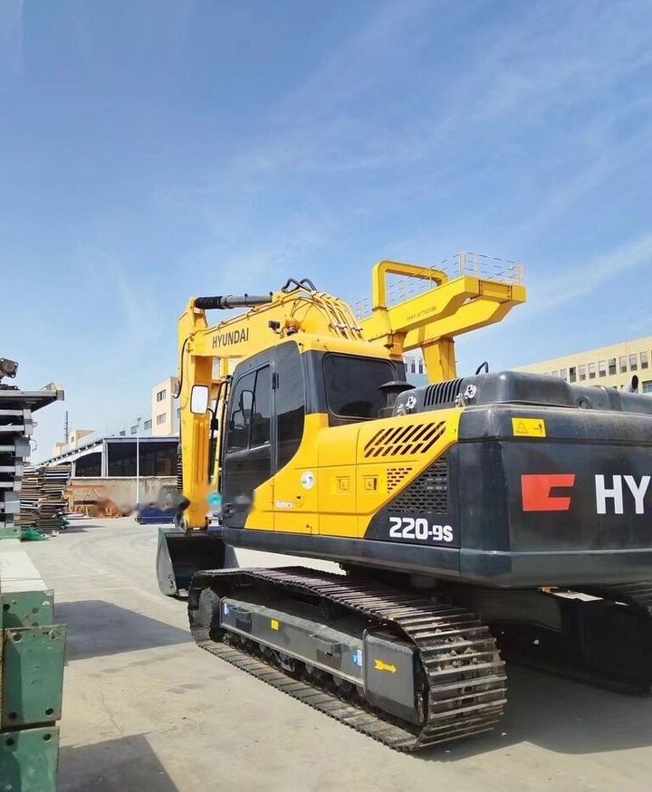 Hyundai R220-9S - Bager guseničar: slika 3 Hyundai R220-9S - Bager guseničar: slika 3