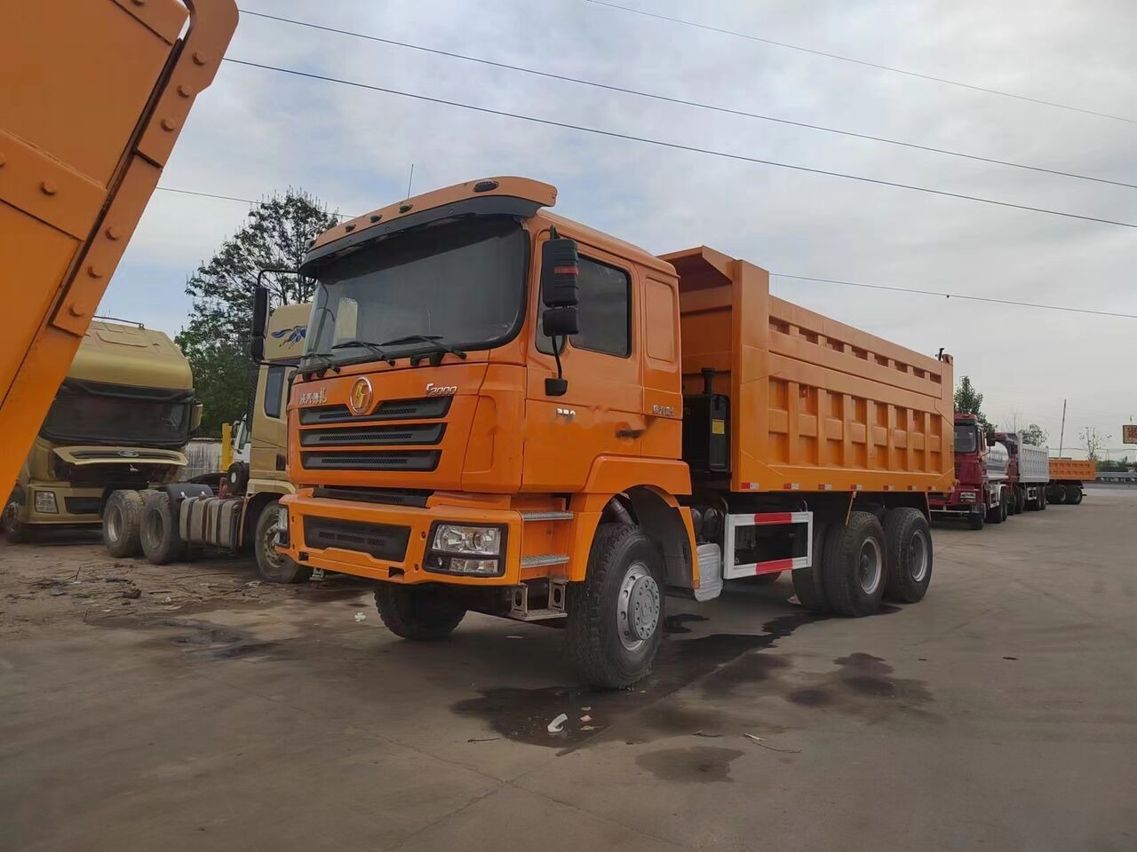 Shacman F3000 - Istovarivač: slika 4 Shacman F3000 - Istovarivač: slika 4