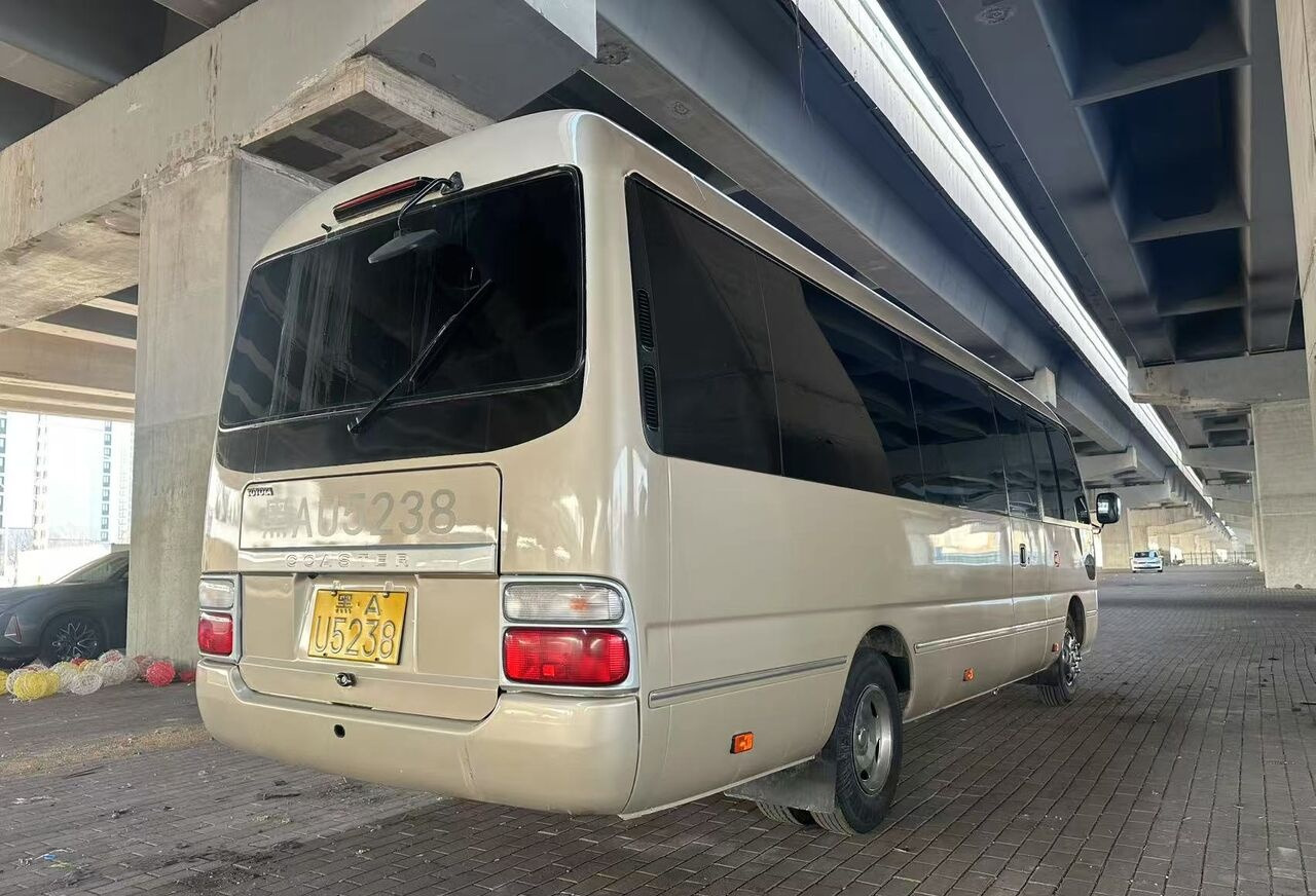 Toyota 1HZ - Prigradski autobus: slika 2 Toyota 1HZ - Prigradski autobus: slika 2