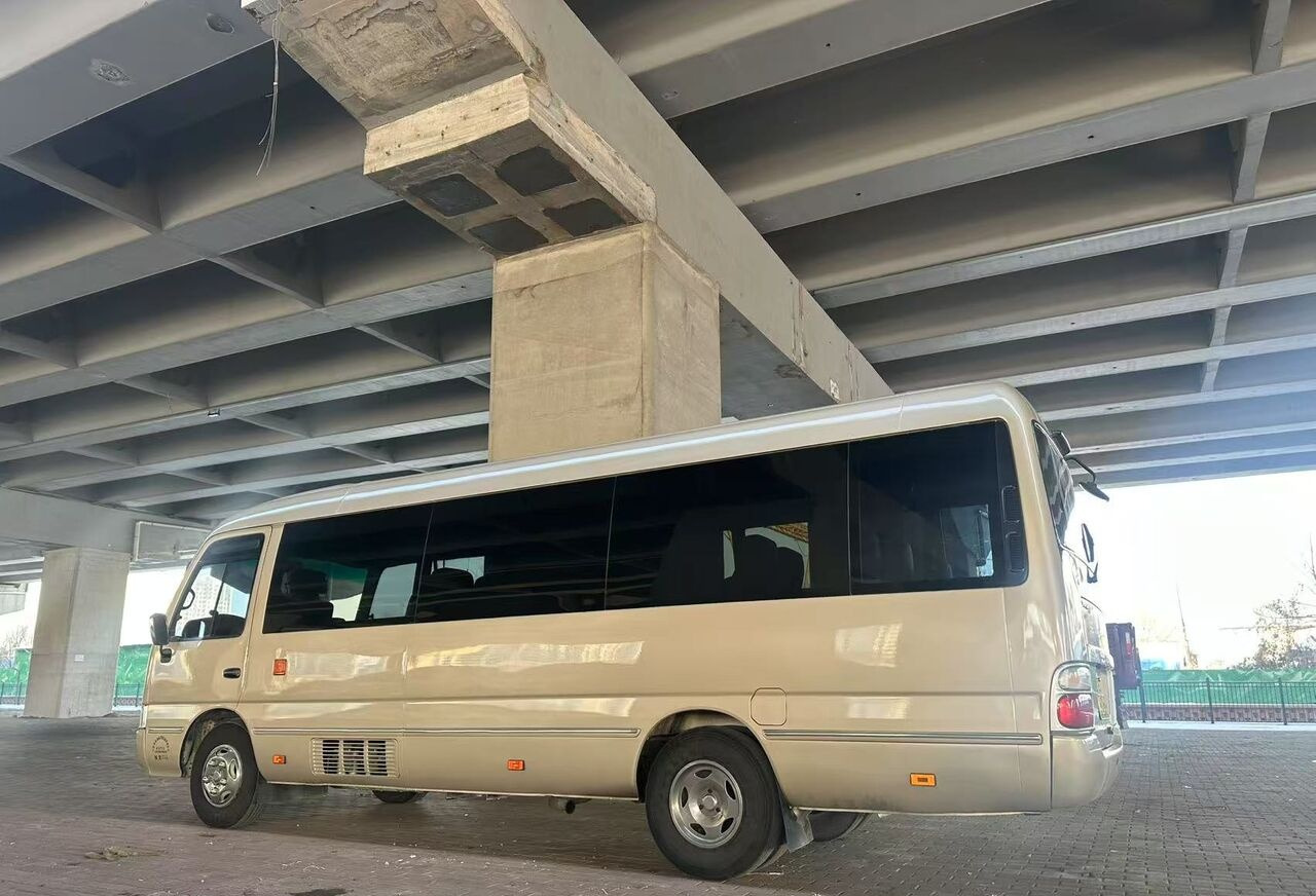 Toyota 1HZ - Prigradski autobus: slika 1 Toyota 1HZ - Prigradski autobus: slika 1