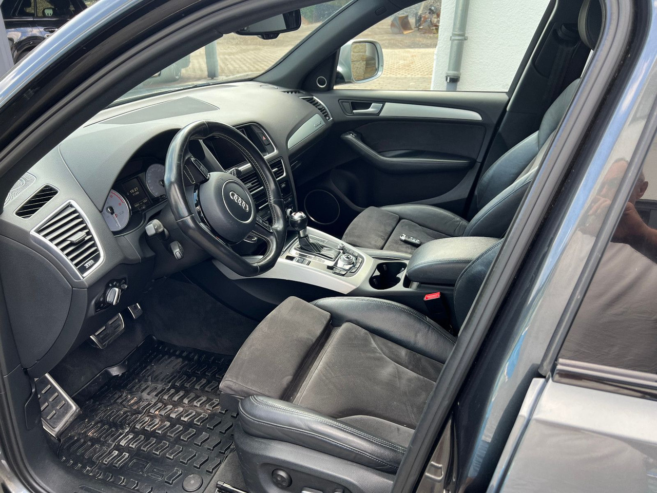 Audi SQ5 3.0 TDI quattro - SUV: slika 2 Audi SQ5 3.0 TDI quattro - SUV: slika 2