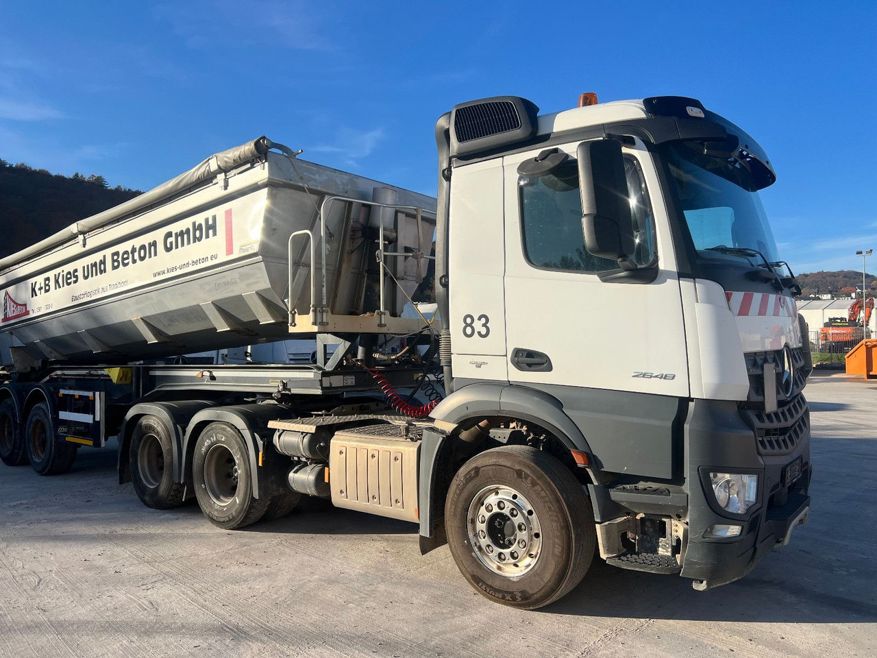 Mercedes-Benz 2648 mit Kippauflieger - Tegljač: slika 1 Mercedes-Benz 2648 mit Kippauflieger - Tegljač: slika 1