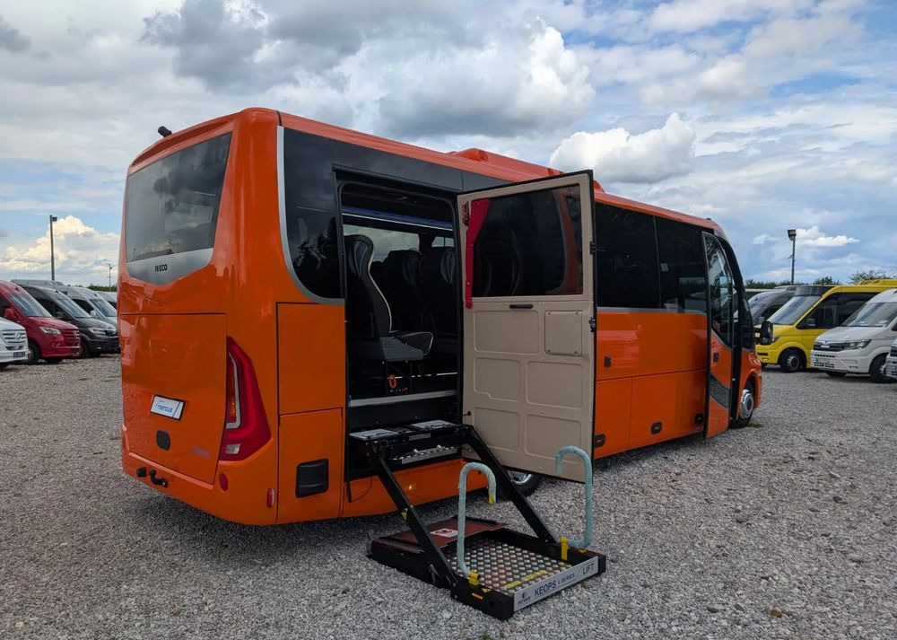 Iveco Daily - Turistički autobus: slika 1 Iveco Daily - Turistički autobus: slika 1