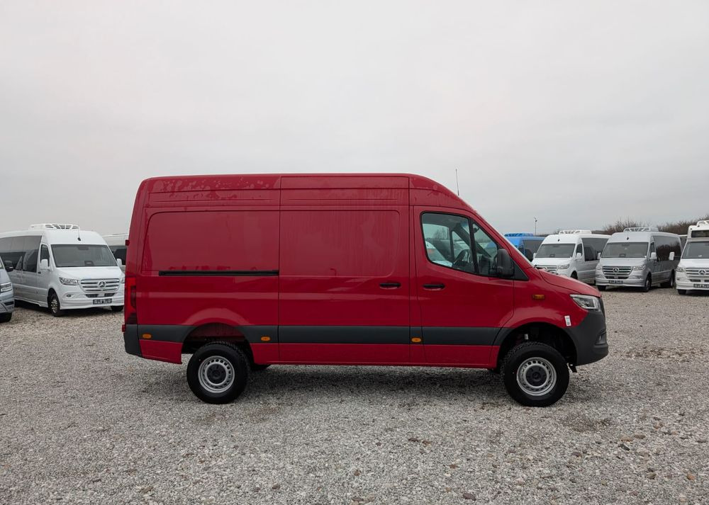 Mercedes-Benz Sprinter 319 - Furgon: slika 3 Mercedes-Benz Sprinter 319 - Furgon: slika 3