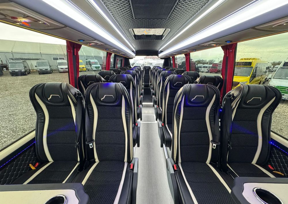 Novu Minibus, Putnički kombi Mercedes-Benz Sprinter 519: slika 15 Novu Minibus, Putnički kombi Mercedes-Benz Sprinter 519: slika 15