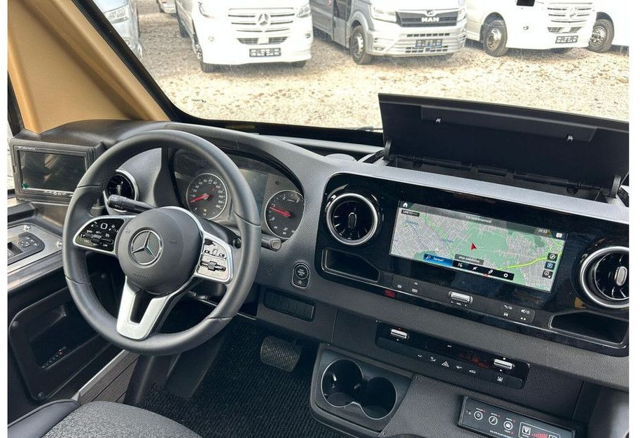 Novu Minibus, Putnički kombi Mercedes-Benz Sprinter 519: slika 14