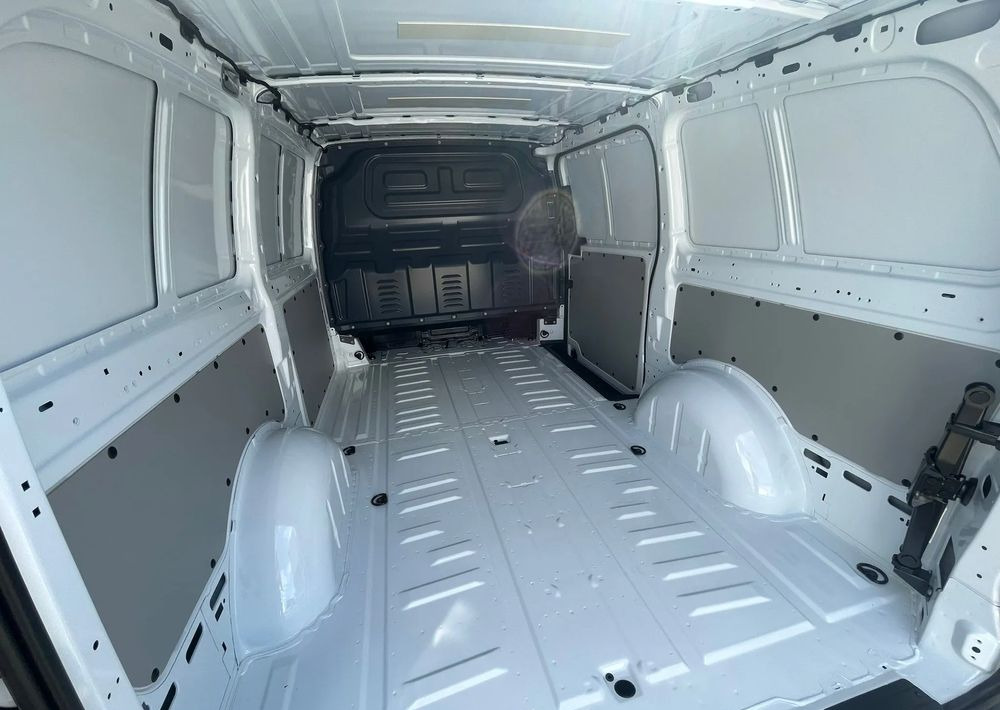 Novu Furgon, Električno dostavno vozilo Mercedes-Benz eVito: slika 7