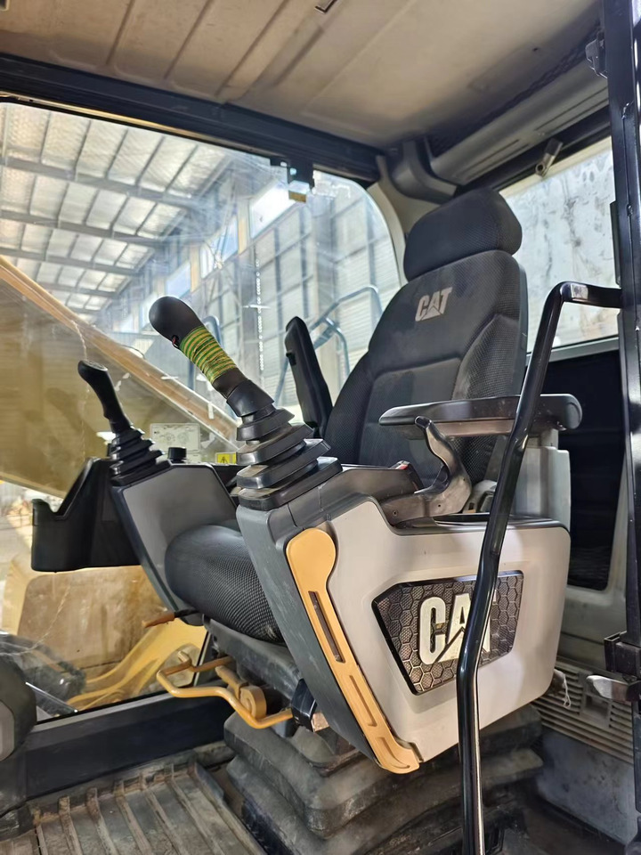 CAT 320GC - Bager guseničar: slika 4 CAT 320GC - Bager guseničar: slika 4