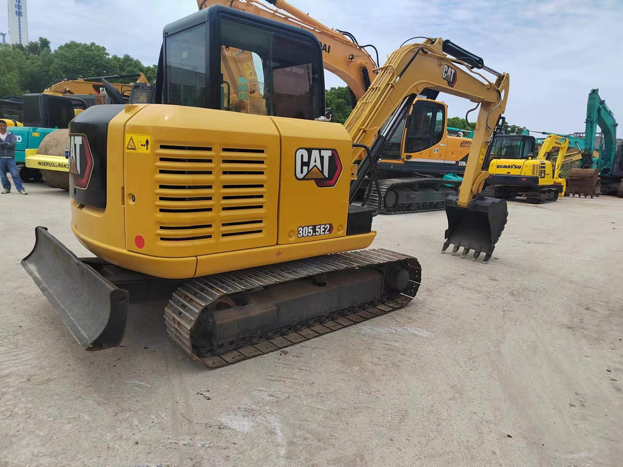 CAT CAT 305.5E2 - Mini bager: slika 2 CAT CAT 305.5E2 - Mini bager: slika 2