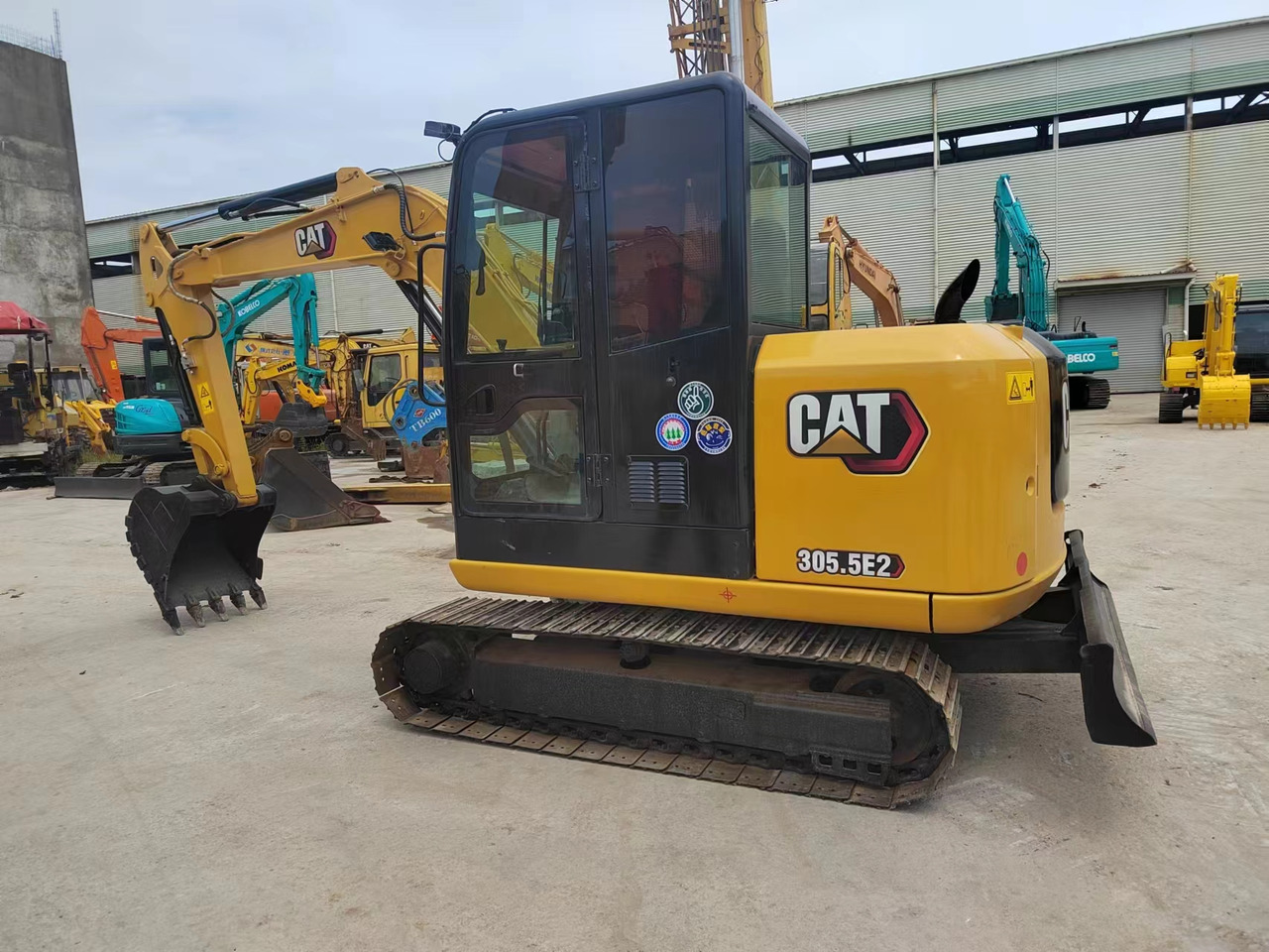 CAT CAT 305.5E2 - Mini bager: slika 3 CAT CAT 305.5E2 - Mini bager: slika 3