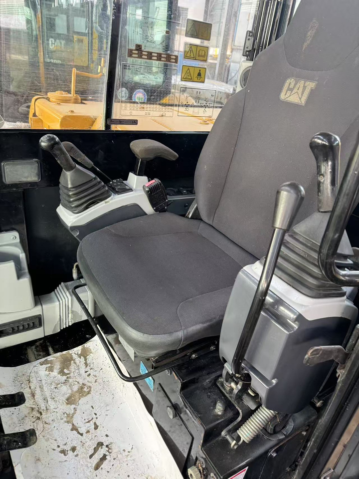 CATERPILLAR 305.5E2 - Mini bager: slika 3 CATERPILLAR 305.5E2 - Mini bager: slika 3