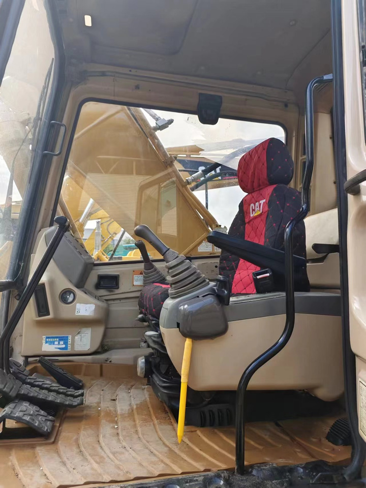 CATERPILLAR 320BL - Bager guseničar: slika 3 CATERPILLAR 320BL - Bager guseničar: slika 3