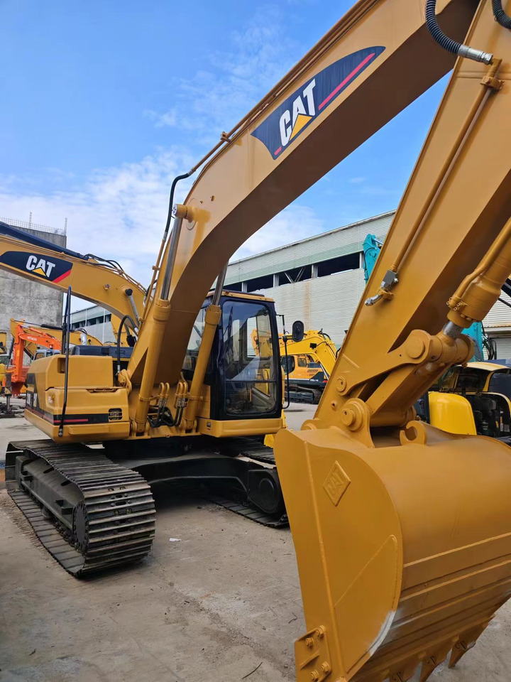 CATERPILLAR 320BL - Bager guseničar: slika 4 CATERPILLAR 320BL - Bager guseničar: slika 4