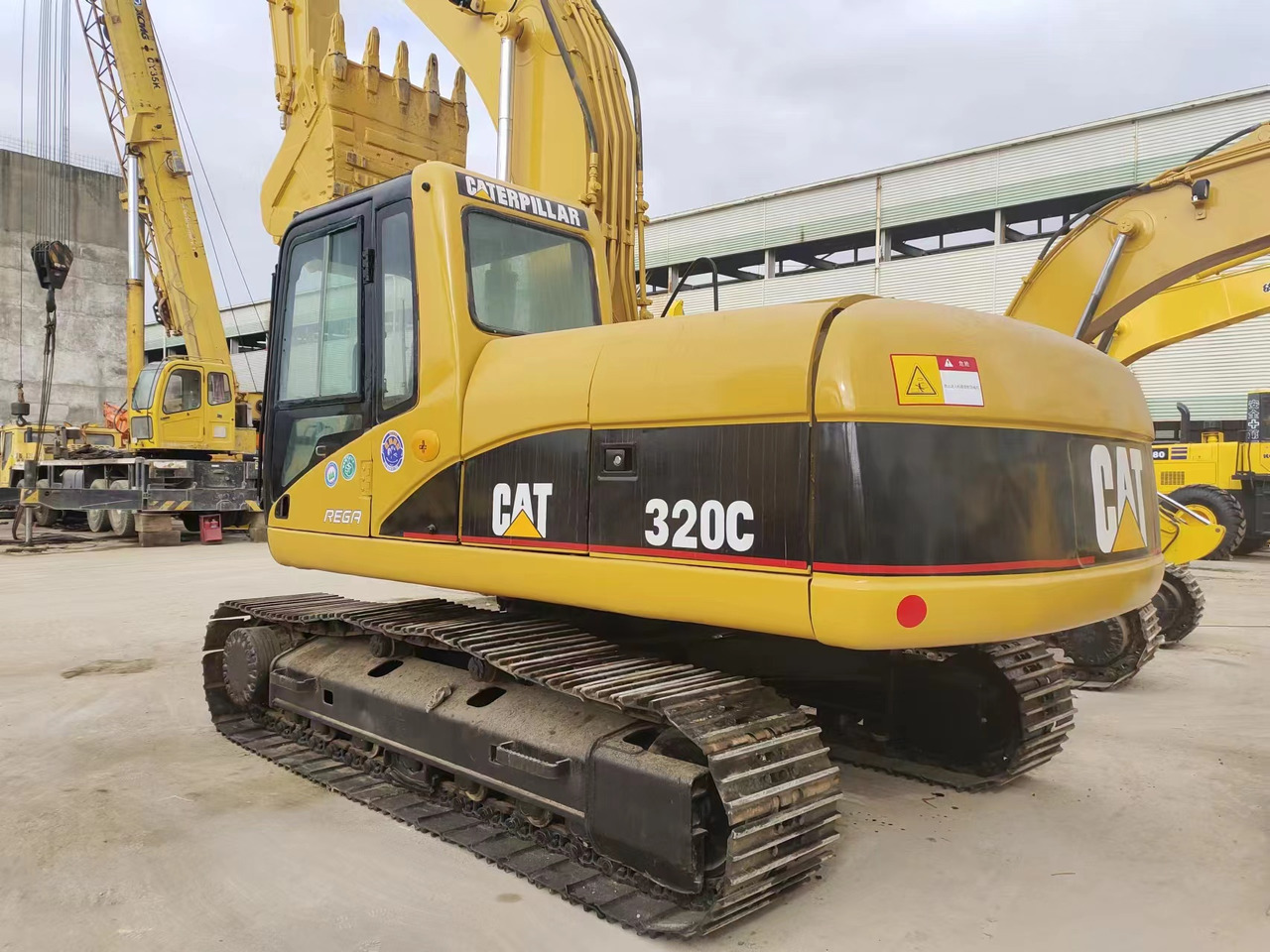 CATERPILLAR 320C - Bager guseničar: slika 1 CATERPILLAR 320C - Bager guseničar: slika 1