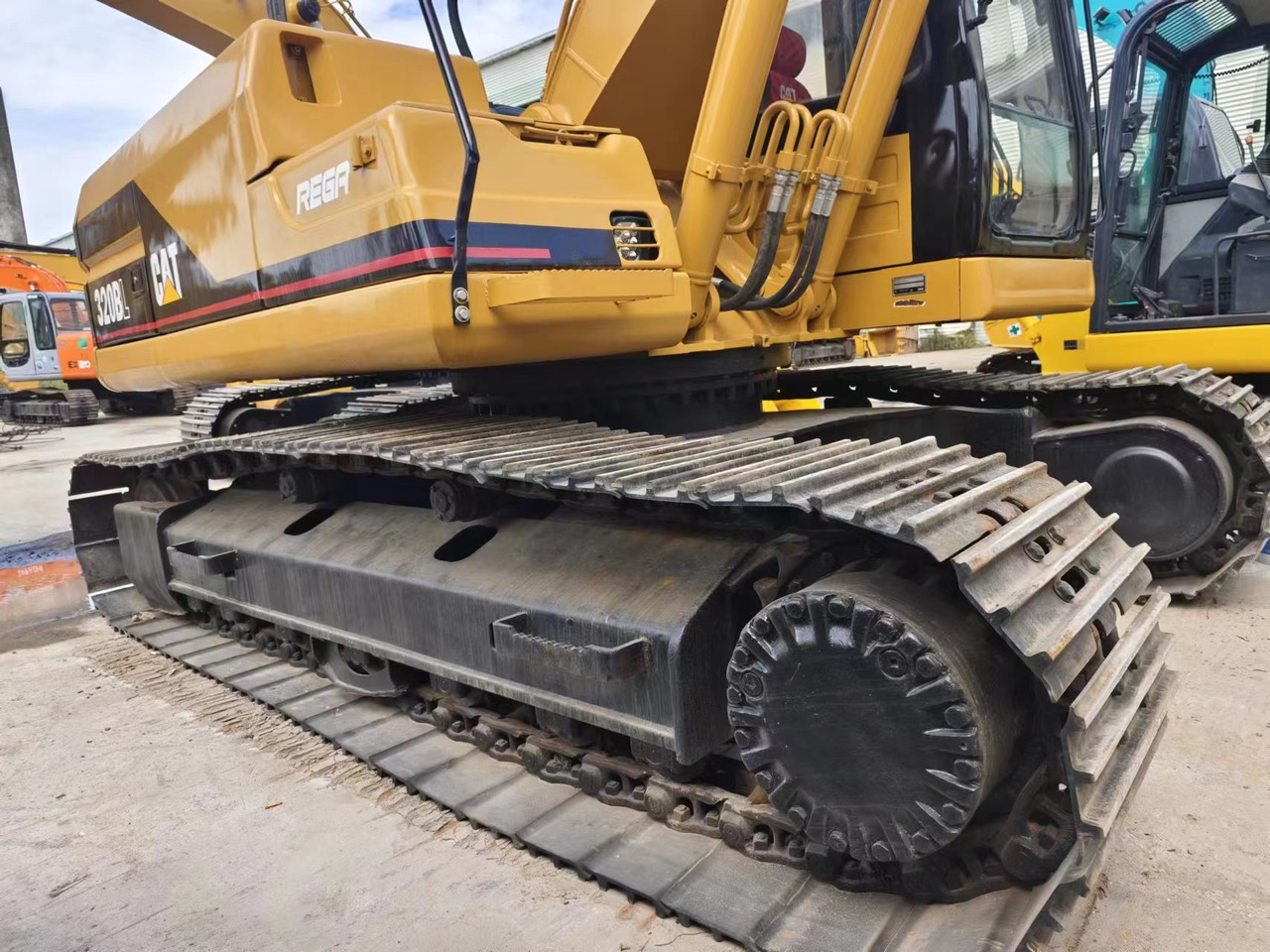 CATERPILLAR CAT 320BL - Bager guseničar: slika 3 CATERPILLAR CAT 320BL - Bager guseničar: slika 3