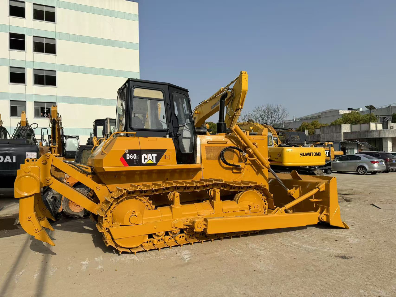 CATERPILLAR D6G2 - Buldožer: slika 1 CATERPILLAR D6G2 - Buldožer: slika 1