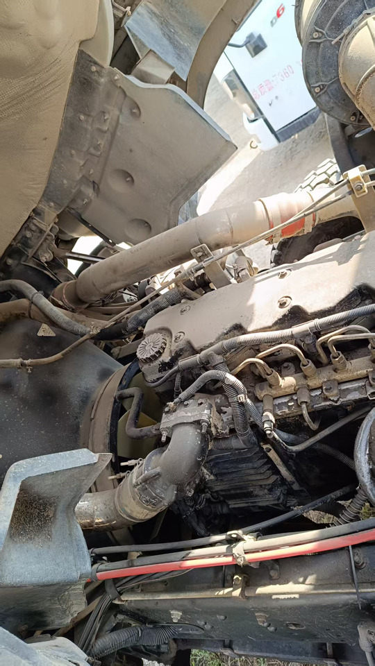 DONGFENG 20000L water truck Sprinkler - Kamion cisterna: slika 5 DONGFENG 20000L water truck Sprinkler - Kamion cisterna: slika 5