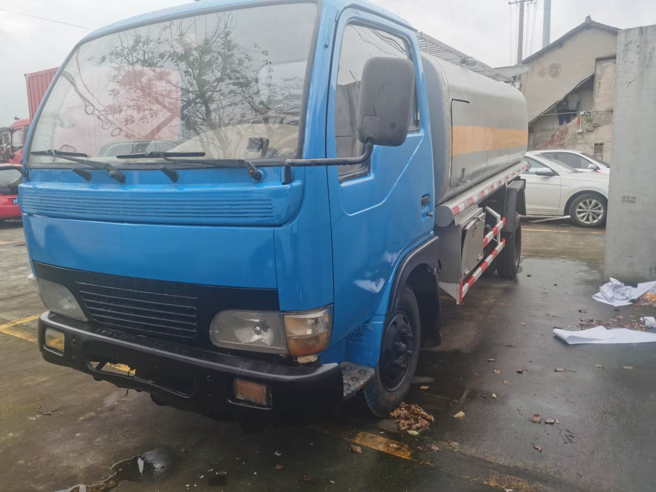 DONGFENG 6ton - Kamion cisterna: slika 2 DONGFENG 6ton - Kamion cisterna: slika 2