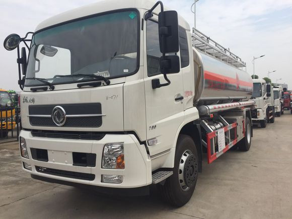 DONGFENG Tank truck - Kamion cisterna: slika 1 DONGFENG Tank truck - Kamion cisterna: slika 1