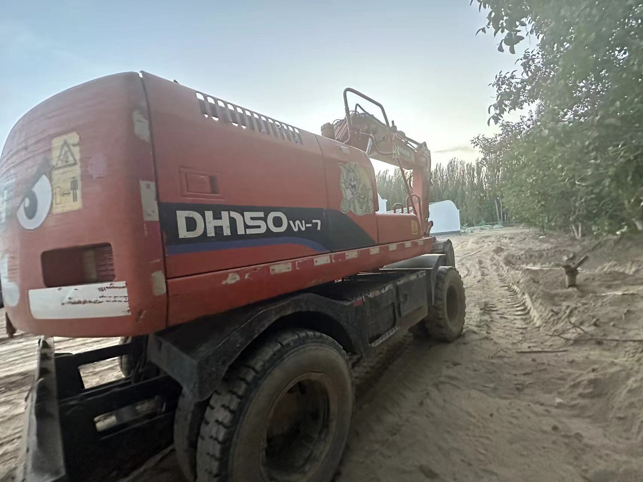 DOOSAN DH150W-7 - Bager točkaš: slika 2 DOOSAN DH150W-7 - Bager točkaš: slika 2