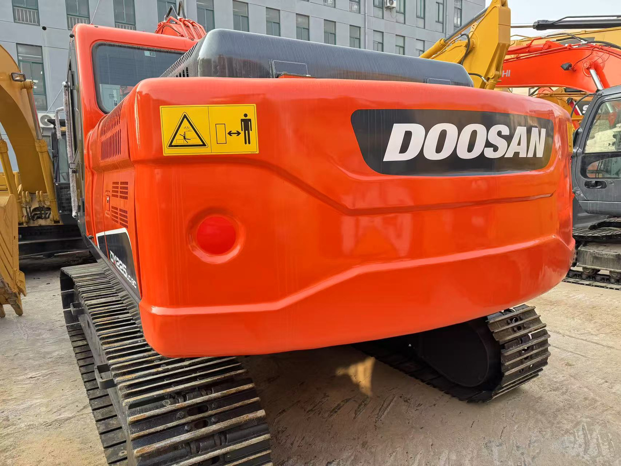 DOOSAN DX225 - Bager guseničar: slika 3 DOOSAN DX225 - Bager guseničar: slika 3