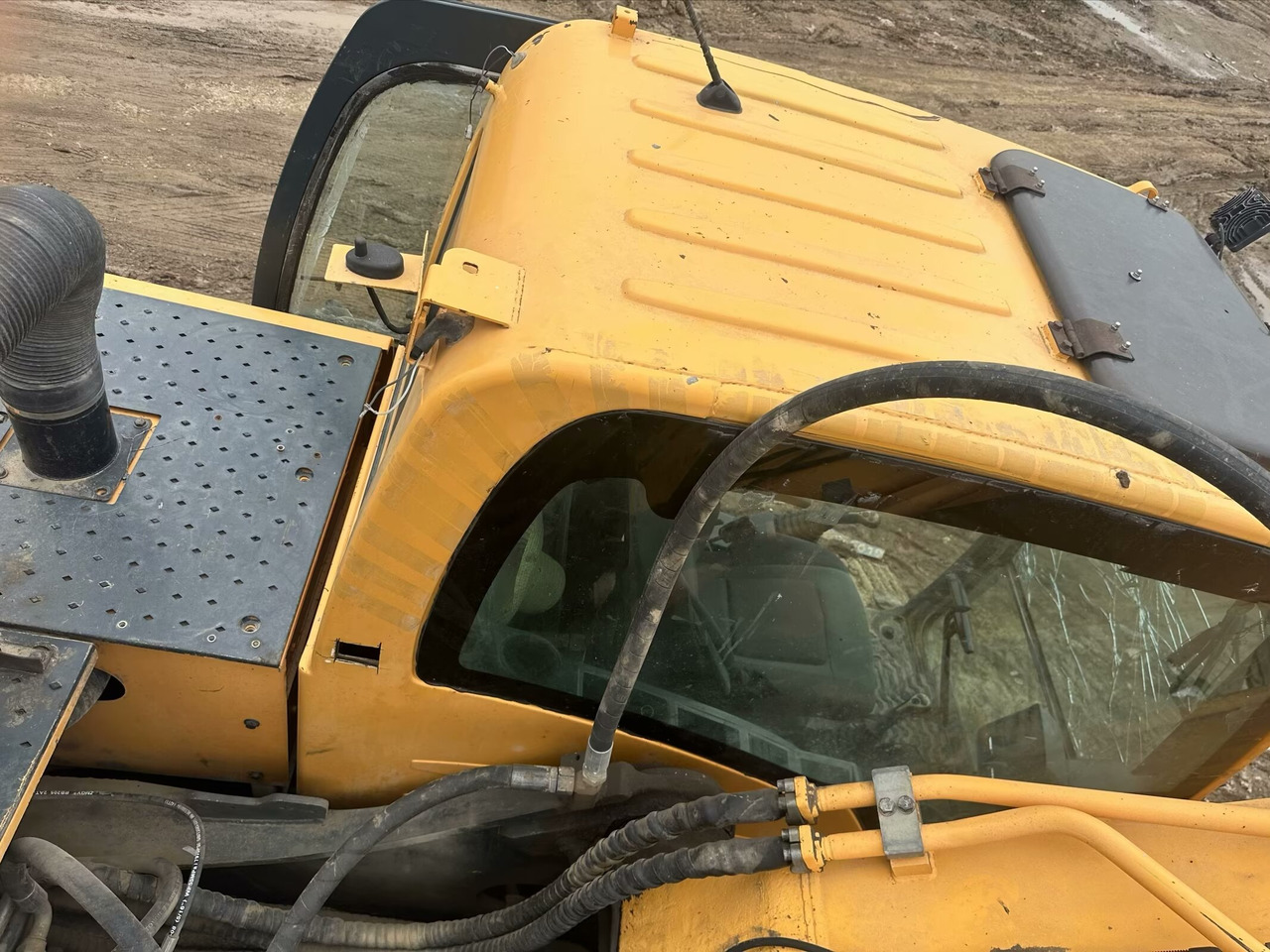 Bager guseničar HYUNDAI R305LC-9T: slika 9 Bager guseničar HYUNDAI R305LC-9T: slika 9