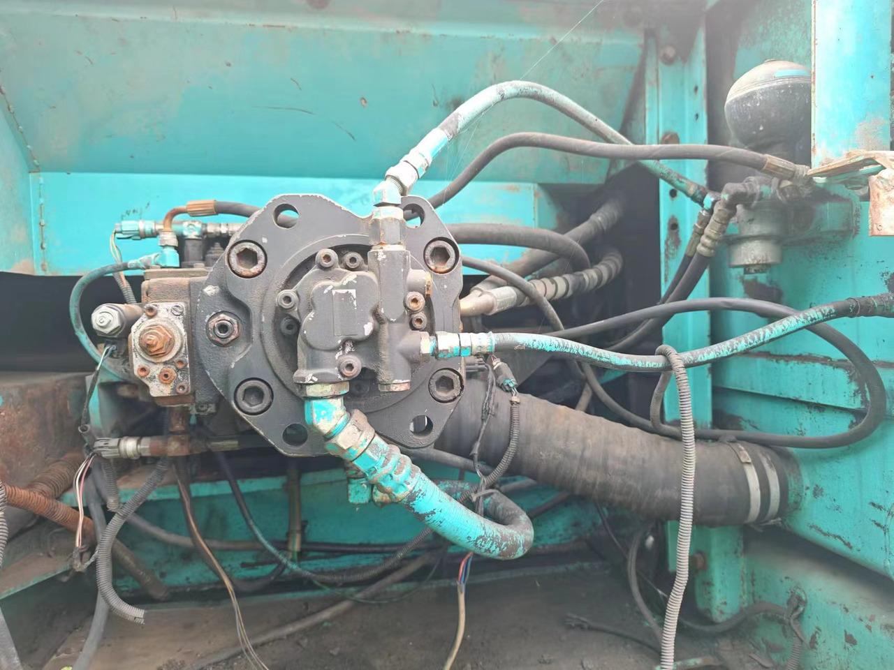 KOBELCO PILE DRIVER SK350LC-8 - Bager guseničar: slika 4 KOBELCO PILE DRIVER SK350LC-8 - Bager guseničar: slika 4