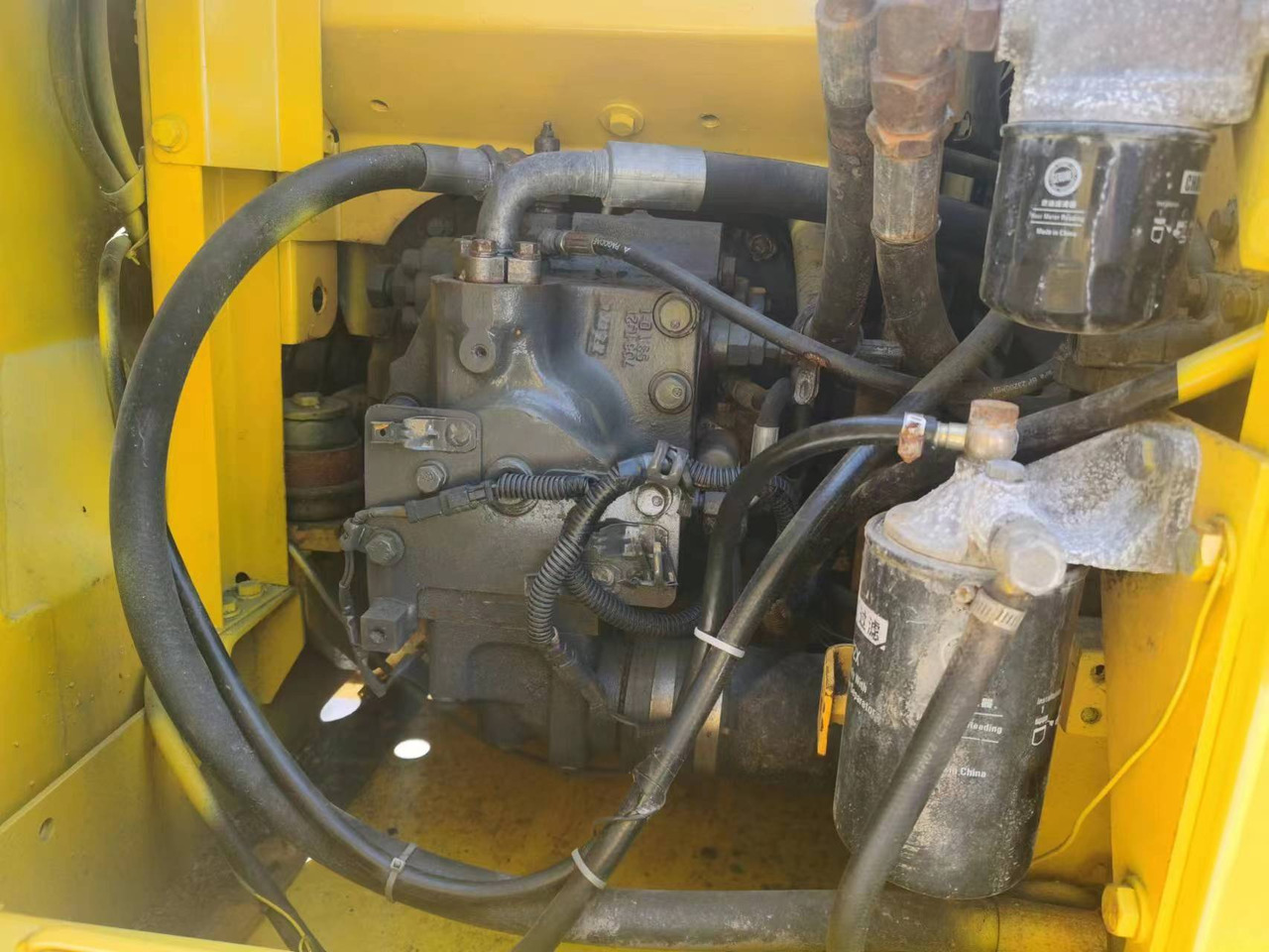 KOMATSU PC130-7 - Bager guseničar: slika 5 KOMATSU PC130-7 - Bager guseničar: slika 5