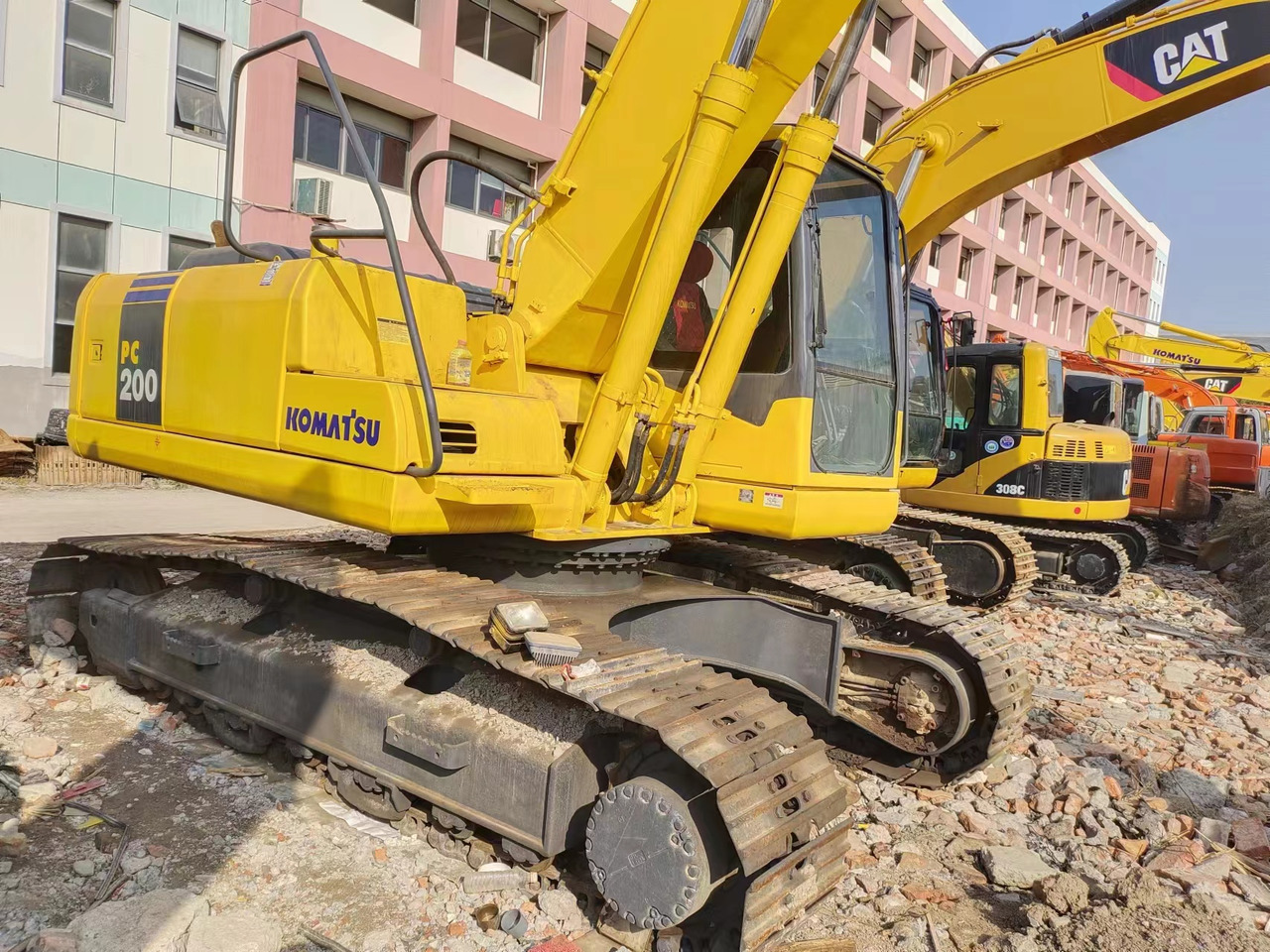 KOMATSU PC200-7 - Bager guseničar: slika 5 KOMATSU PC200-7 - Bager guseničar: slika 5
