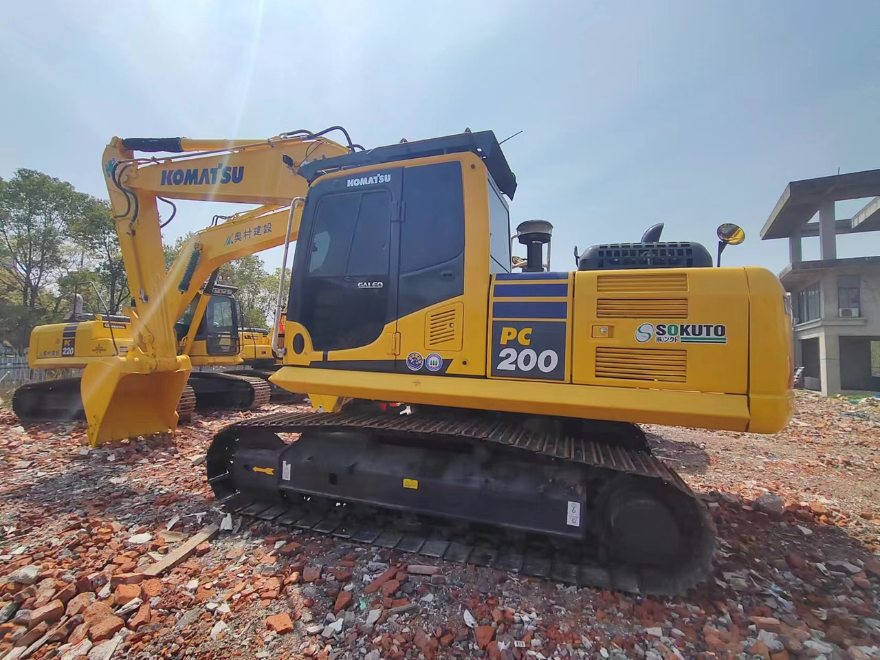 KOMATSU PC200-8N1 - Bager guseničar: slika 1 KOMATSU PC200-8N1 - Bager guseničar: slika 1