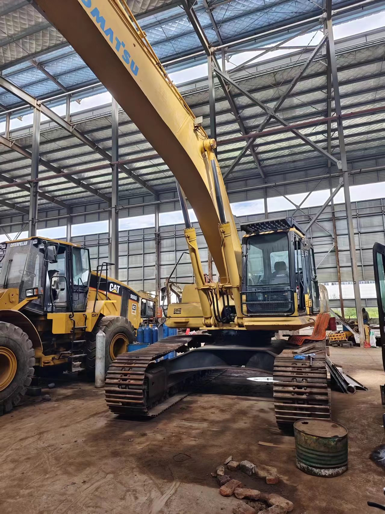 KOMATSU PC400-7 - Bager guseničar: slika 2 KOMATSU PC400-7 - Bager guseničar: slika 2