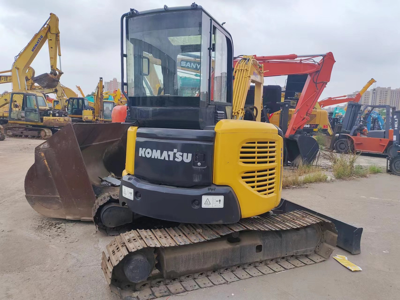 KOMATSU PC40MR - Mini bager: slika 2 KOMATSU PC40MR - Mini bager: slika 2