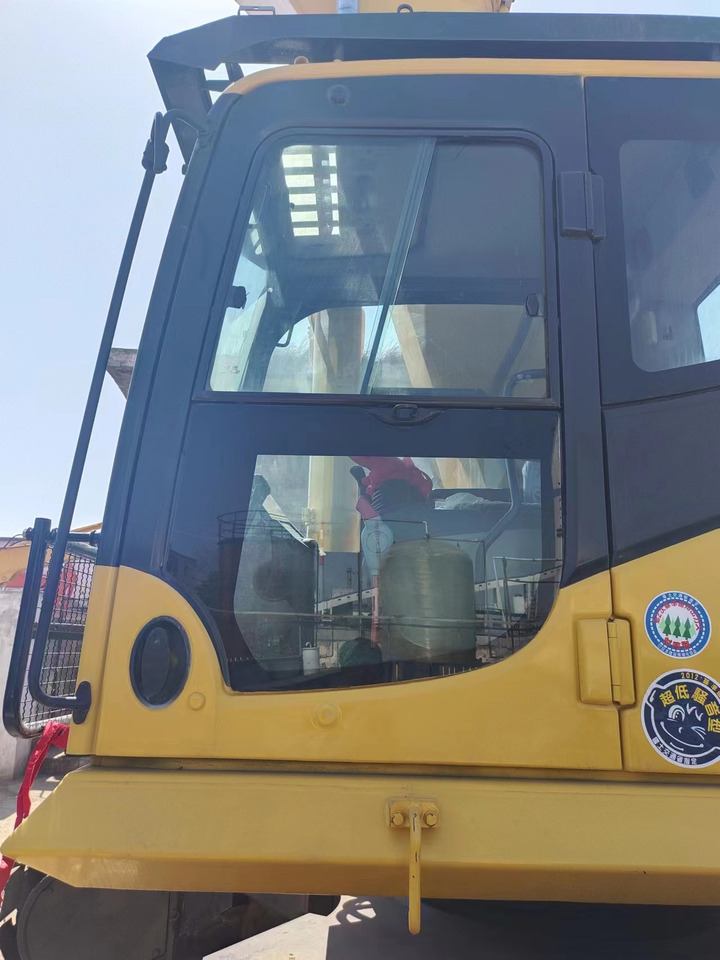 KOMATSU PC450-8 - Bager guseničar: slika 3 KOMATSU PC450-8 - Bager guseničar: slika 3