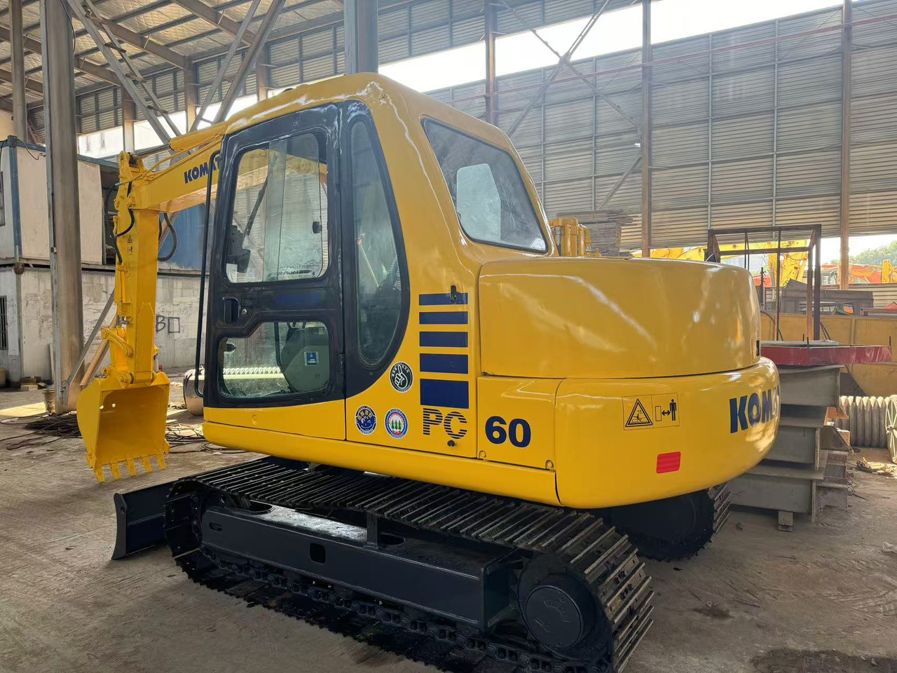 KOMATSU PC60-7 PC60 - Mini bager: slika 2 KOMATSU PC60-7 PC60 - Mini bager: slika 2