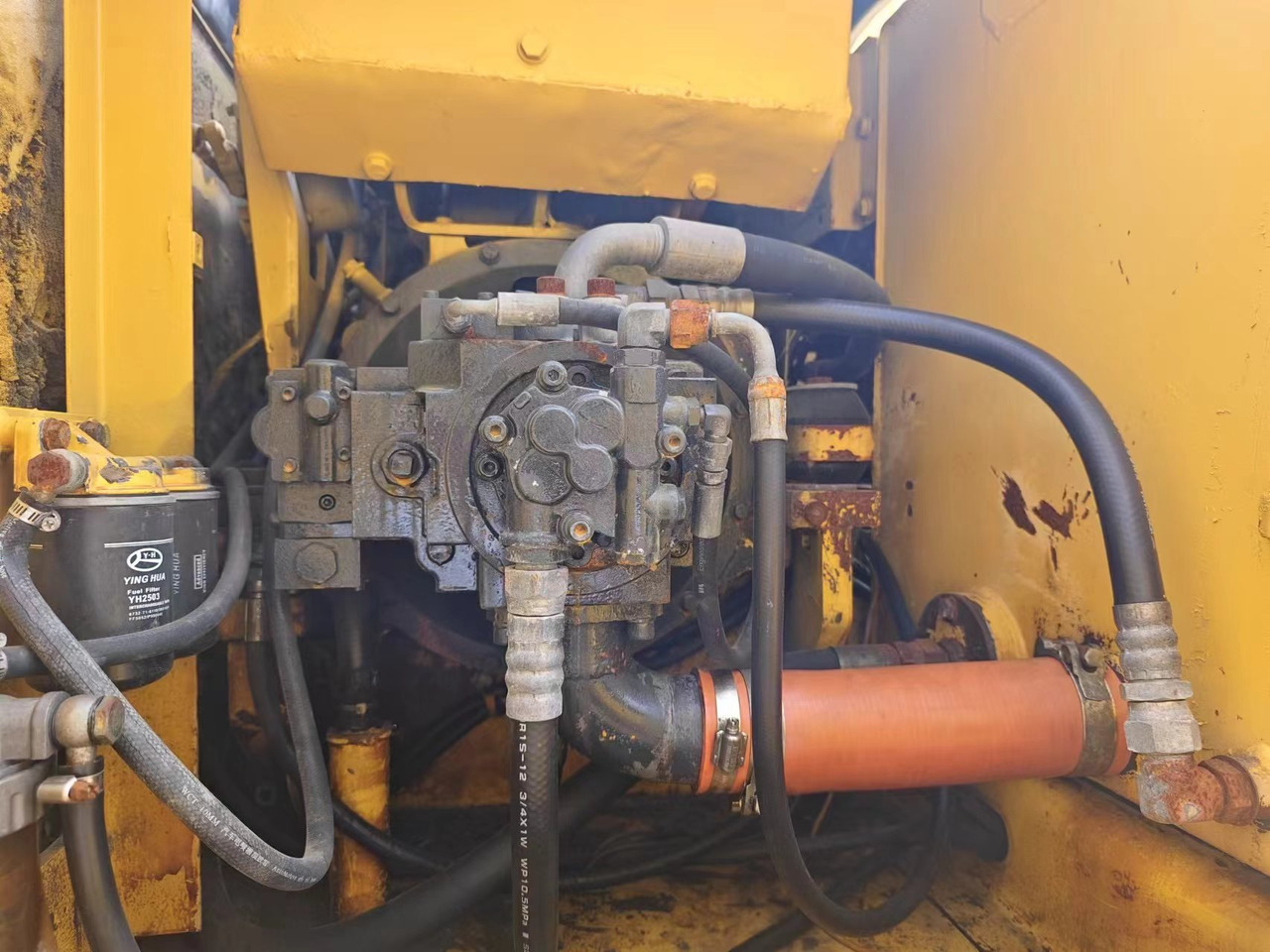 KOMATSU PW130 - Bager točkaš: slika 5 KOMATSU PW130 - Bager točkaš: slika 5