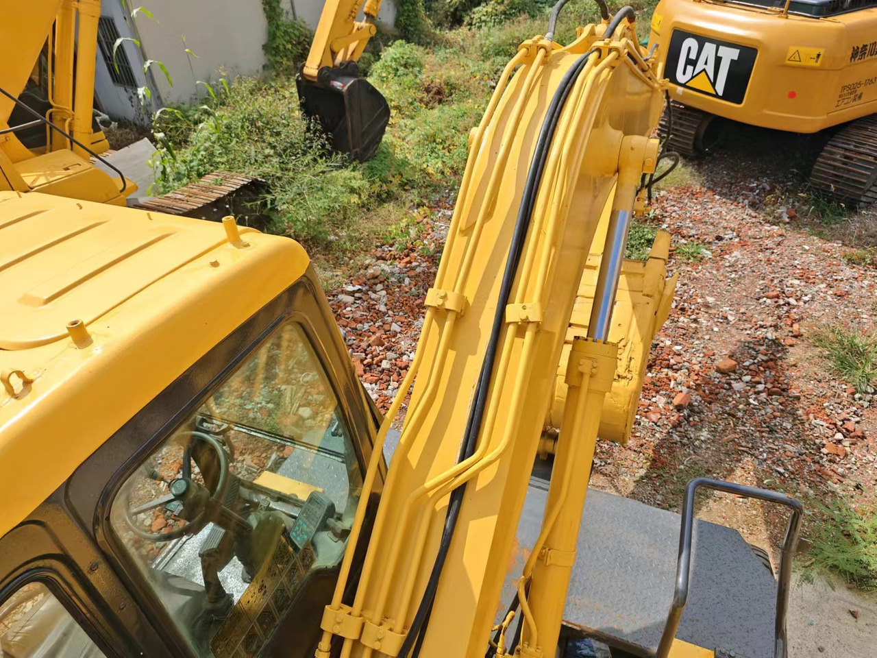 KOMATSU PW130 - Bager točkaš: slika 3 KOMATSU PW130 - Bager točkaš: slika 3