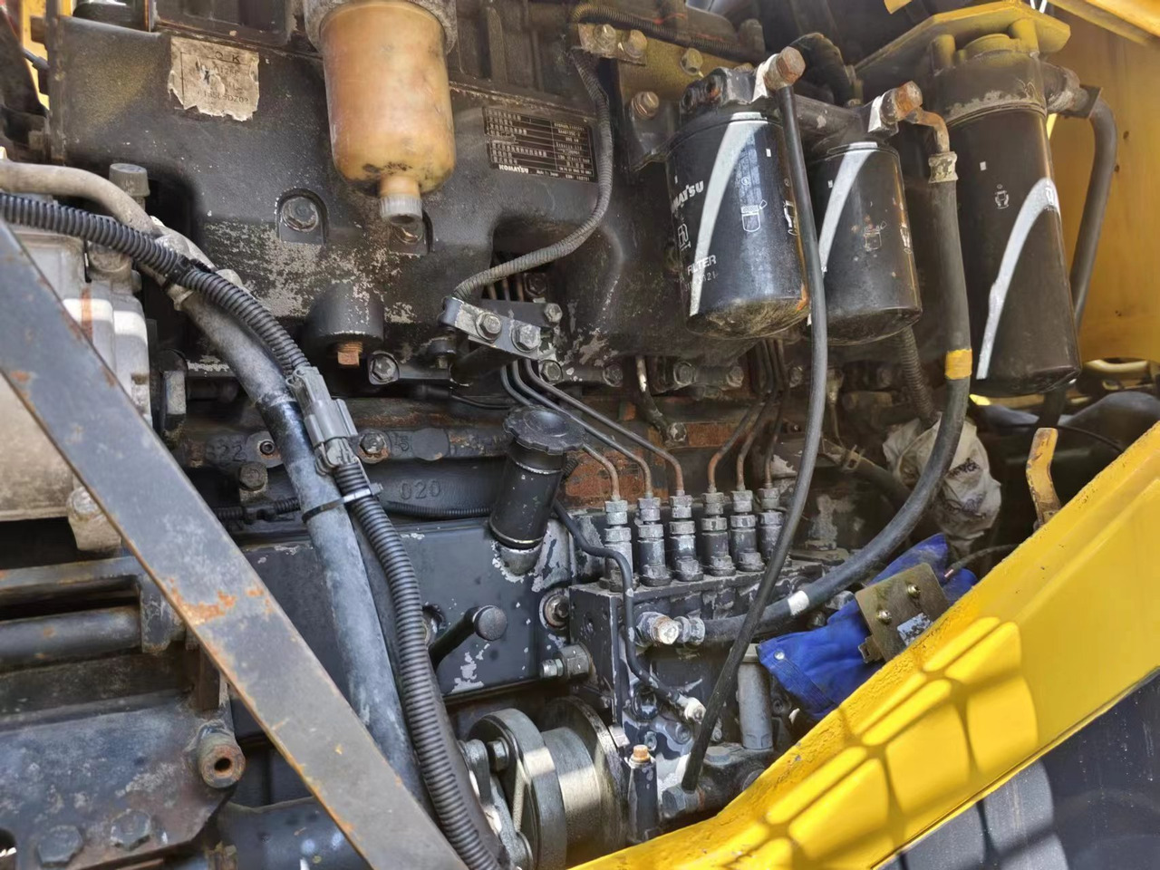 KOMATSU WA470-3 - Utovarivač točkaš: slika 4 KOMATSU WA470-3 - Utovarivač točkaš: slika 4