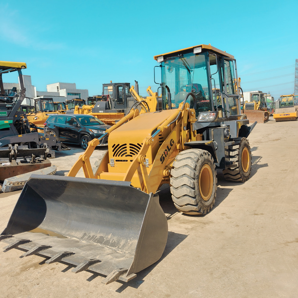 SDLG LGB680 - Bager utovarivač: slika 1 SDLG LGB680 - Bager utovarivač: slika 1