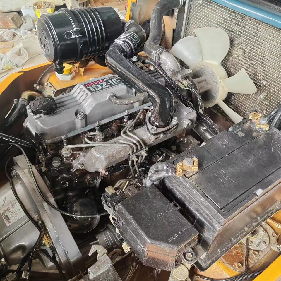 TOYOTA FD30 - Dizel viljuškar: slika 5 TOYOTA FD30 - Dizel viljuškar: slika 5